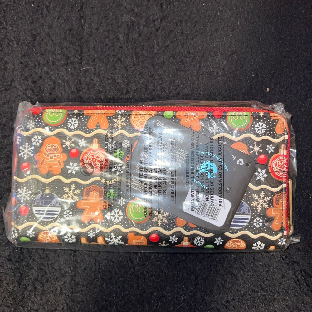 Star Wars Loungefly Gingerbread Wallet - Picture 2 of 2